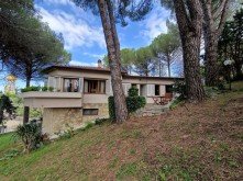 Hauptbild Ein architektonisches Juwel in der Toskana -Stilvoll, individuell und umgeben von mediterraner Natur